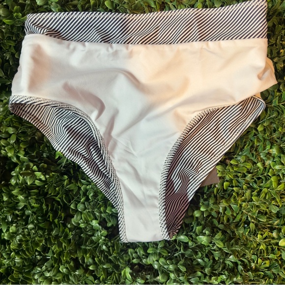 High-Waisted Black and White Stripe Bikini - Picture 6 of 8